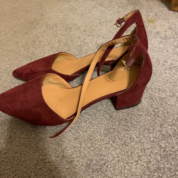 Cato Heels - Picture 2 of 2